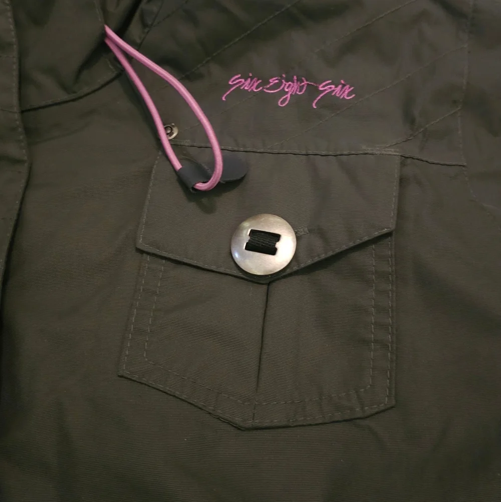 686 Six Eight Six Green and Pink Ski Snowboard Jacket - Medium - Picture 6 of 10
